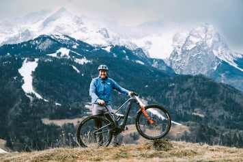 Bulls Vuca Evo AM 2, Kenda Double Black & Topeak E-Booster