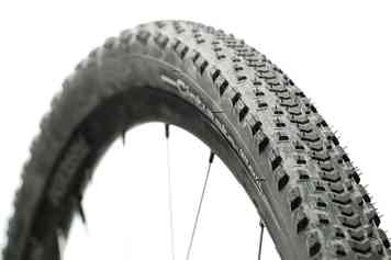 Pirelli Cinturato Gravel RC & Cinturato Gravel S: Alleskönner und Beißer