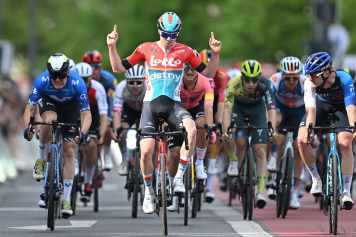 Van Gils gewinnt Klassiker Eschborn-Frankfurt