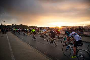 Die optimale Ausrüstung und Ernährung für den Radmarathon