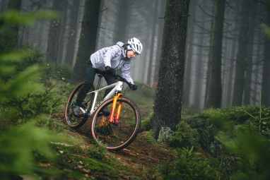 Das Carbon-Hardtail für Nachwuchs-Racer