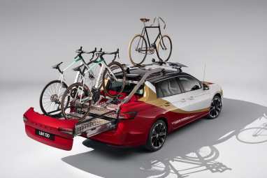 Dank Begleitfahrzeug zum gelben Trikot? Dieser Škoda soll den Team-Support perfektionieren