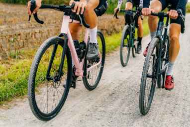 Günstiges Gravelbike vom Laufrad-Bauer aus dem Münsterland