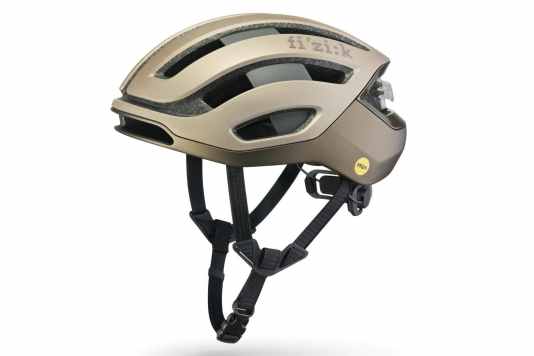 Helm, Radschuhe, Sattel, Brille & Reifen