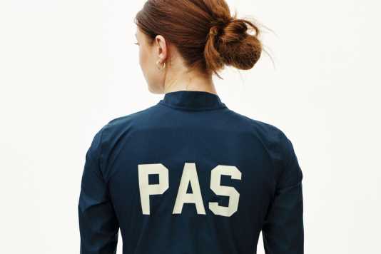 Pas Normal Studios präsentiert Winterkollektion 2025