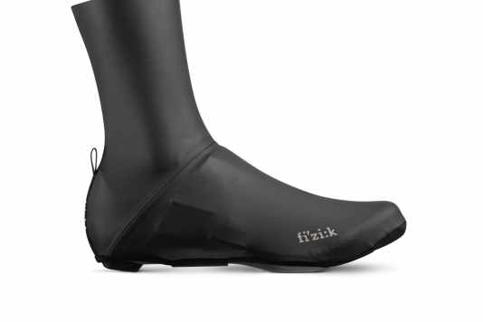 Fizik präsentiert neue wetterfeste Überschuhe