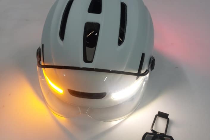 Pendlerhelm mit viel Technik zu einem hohen Preis