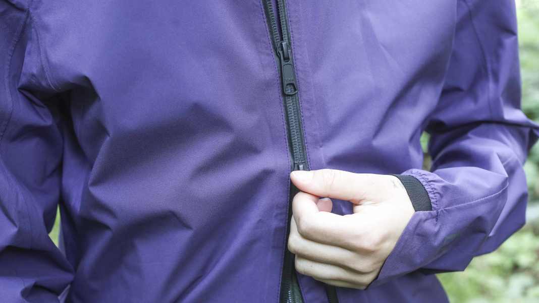 Die Ion Regenjacke für Biker im Test