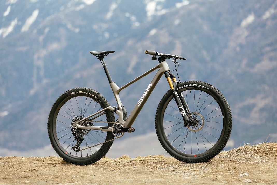 Spanisches Temperament & versteckter Dämpfer - neues Race-Fully im Test