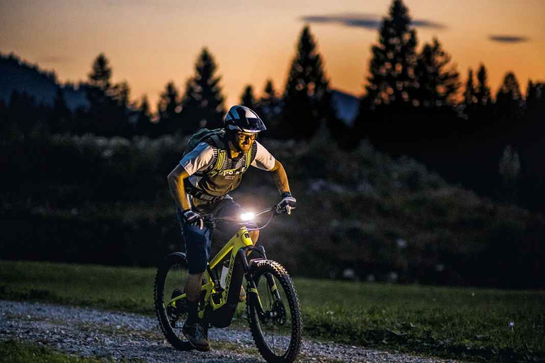 E-Bike Beleuchtung - Lightshow für die Trails und den Alltag
