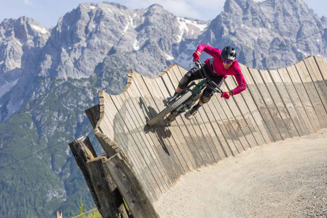 Das Scor 4060 ST und das Specialized Levo SL Comp Alloy