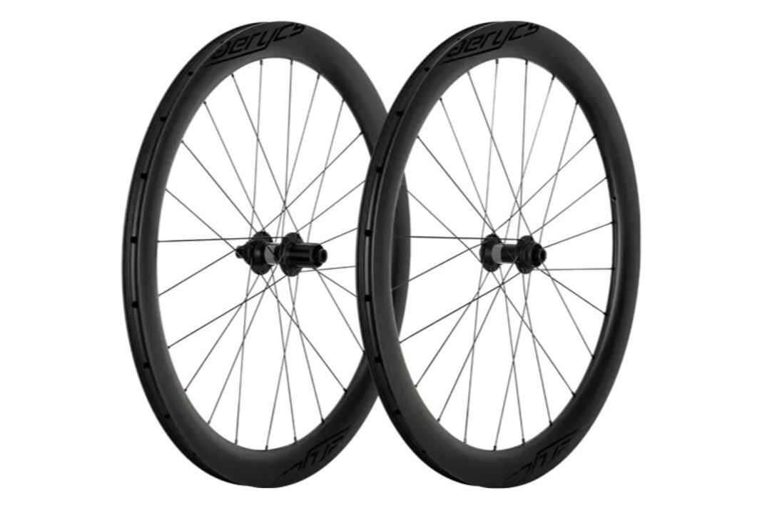 Gewinne einen aerycs Endurance 50 Carbon-Laufradsatz