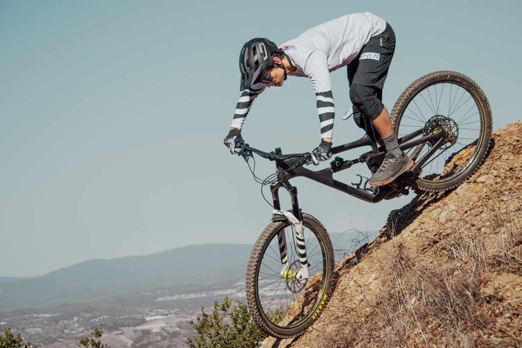 Design trifft Federgabel trifft Klamotte