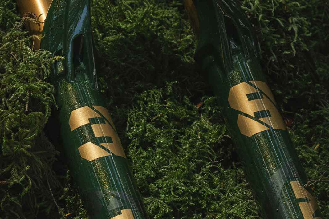 Fresh! Limitierte Enduro-Federgabel im Retro-Look