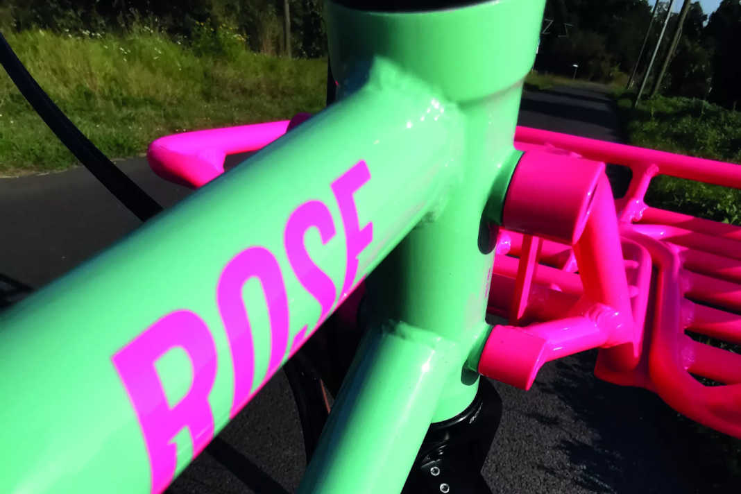 Knallig! Auffälliges Urban Bike mit feinster Ausstattung im Test