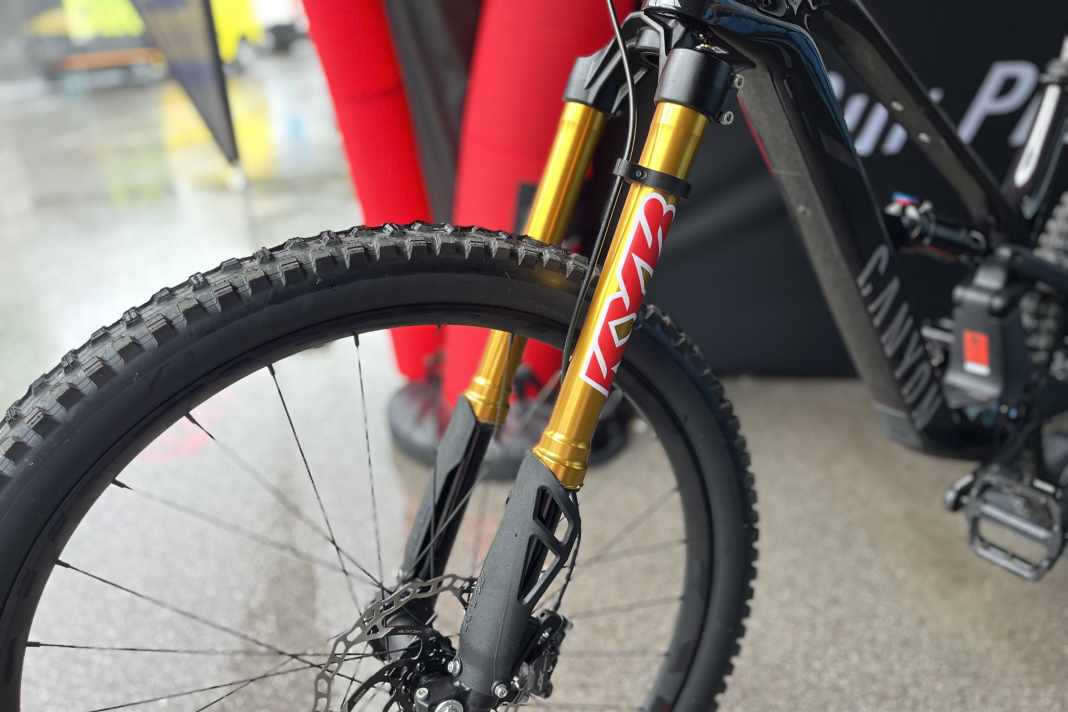 Kann Underdog KYB Fox und Rockshox aufmischen?