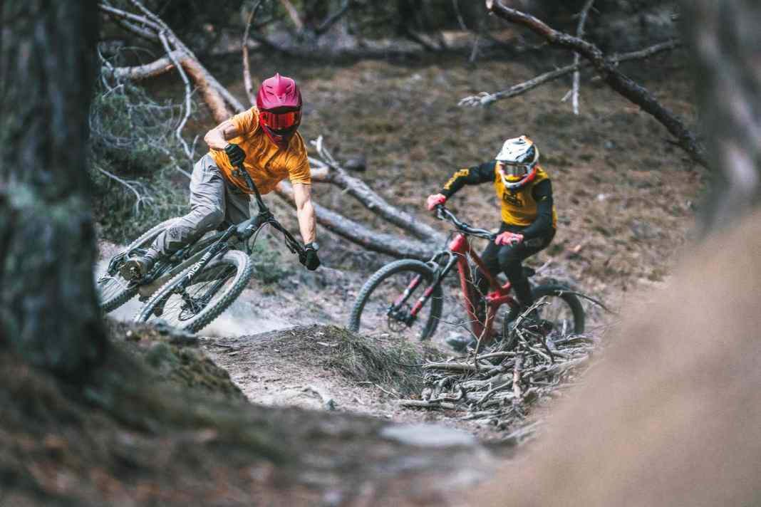 6 Edel-Enduros 2023 im Test