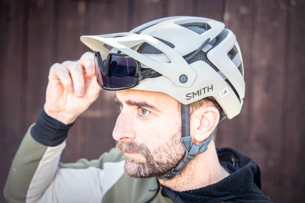 Smith Forefront 3 - Hig-End-Helm mit Waben-Struktur