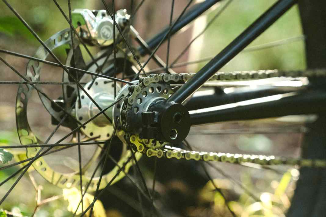Das Singlespeed-Stahl-Fully für Kulleraugen