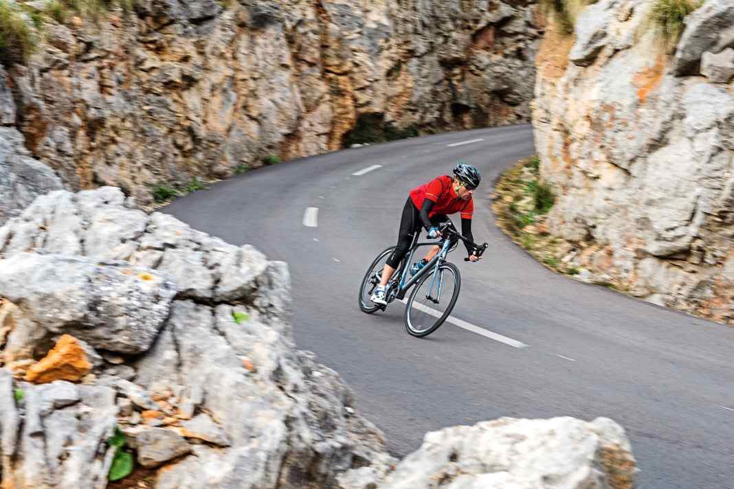 6 Marathon-Rennräder von 2800 bis 5000 Euro im Test