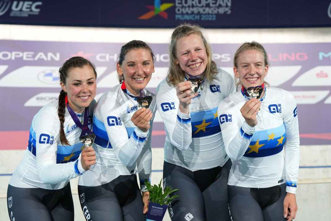 EM-Titel für Vierer und Sprint-Trio