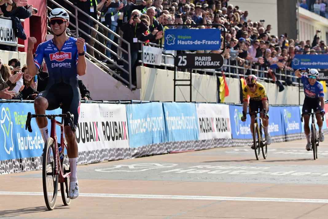 Van der Poel triumphiert - Sturzpech für Degenkolb