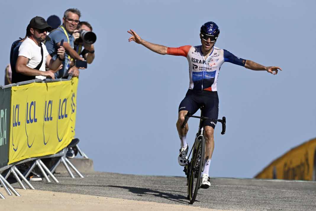 Woods siegt auf dem Puy de Dôme - Pogacar rückt ran