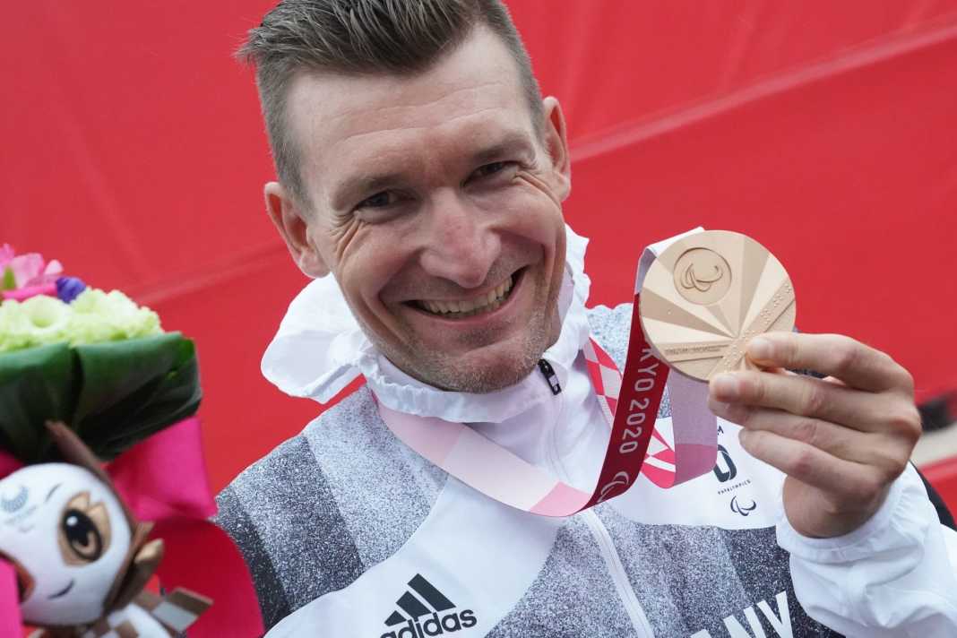 Erstes WM-Gold für Para-Fahrer Schindler