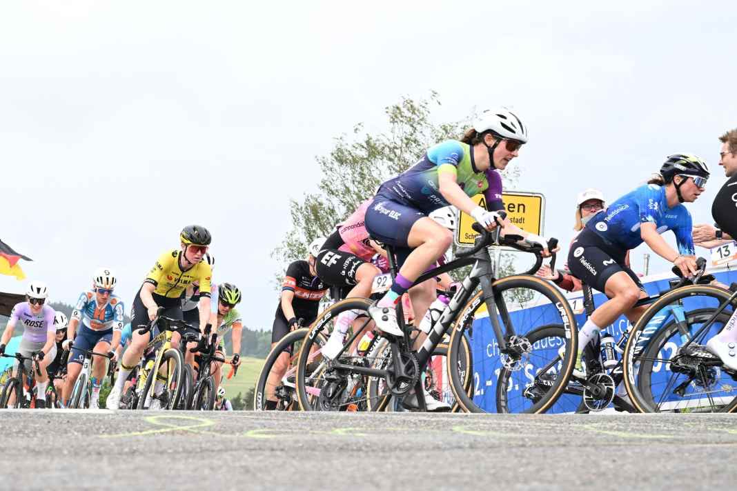 Franziska Koch siegt im Straßenrennen