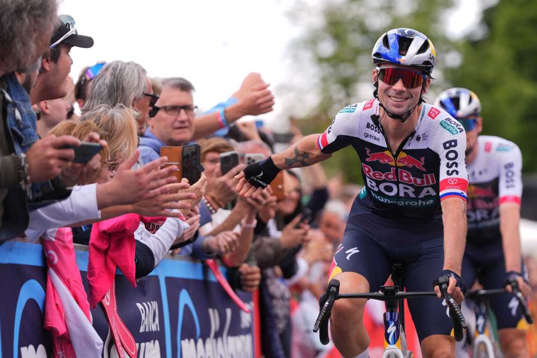 Favorit Roglic verliert Zeit beim Giro