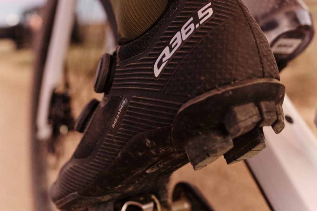 Q36.5 Gregarius Road und Adventure Rennradschuhe