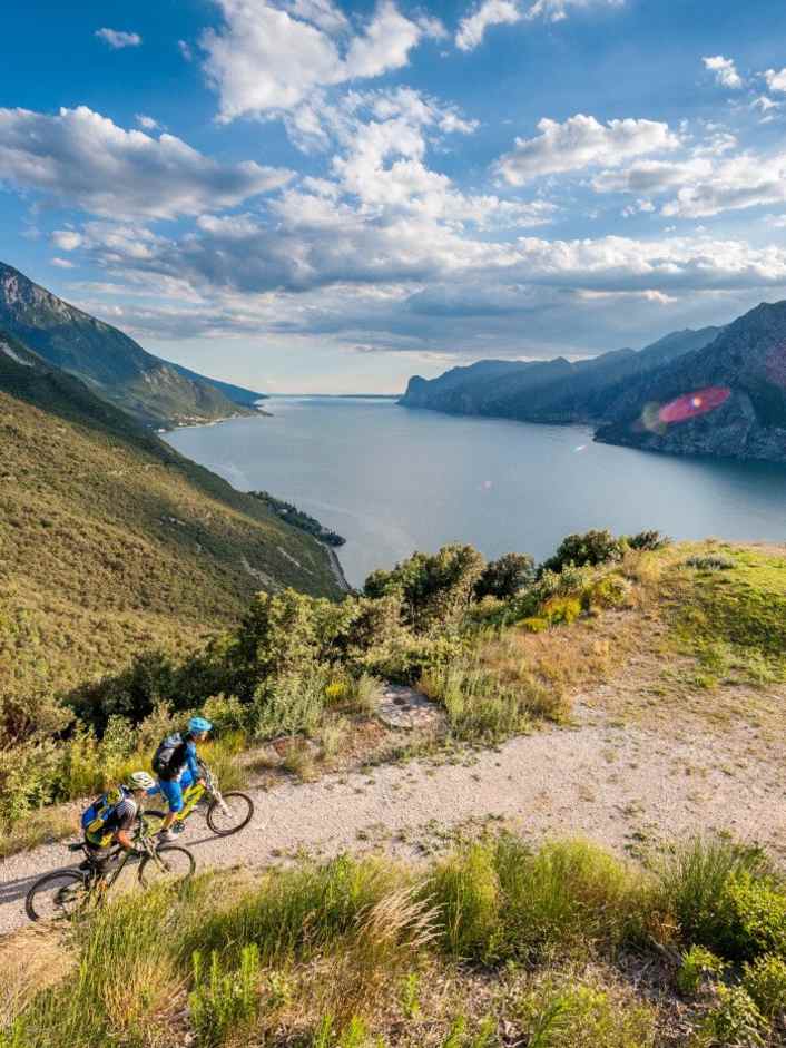 Auf zwei Rädern von den Dolomiten zum Lago di Garda