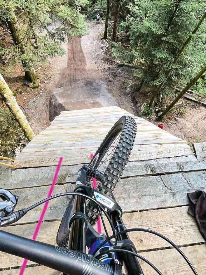 Dive Bomber – Monsterdrop mit Rampen-Take-off