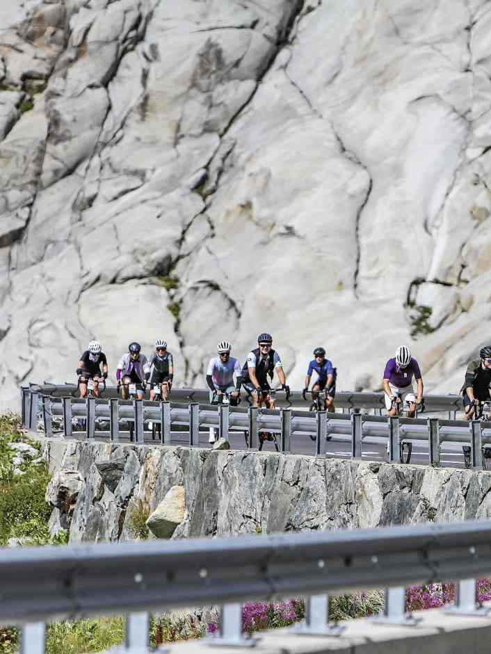 Gigantische Herausforderungen beim Alpenbrevet