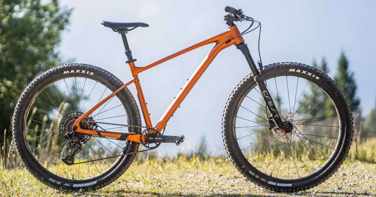 Test Bestseller-Bikes 2023: Trailbike Giant Fathom 1 | BIKE