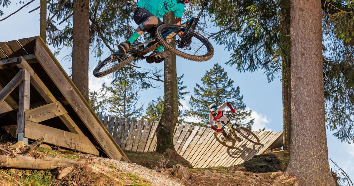 FreerideBikes um 3500 Euro Drei Modelle im Vergleichstest BIKE