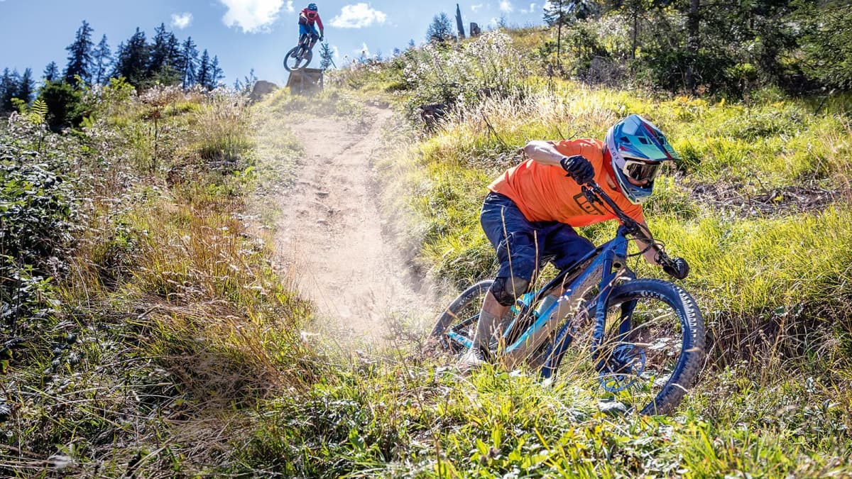 The 7 most exciting enduro bikes in the test | BIKE