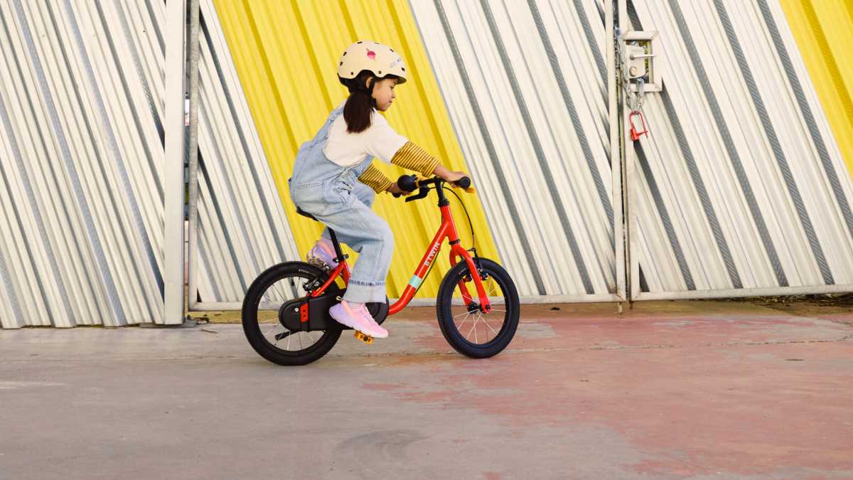 B'TWIN Discover 900: Decathlon mit Laufrad und Fahrrad in einem | BIKE