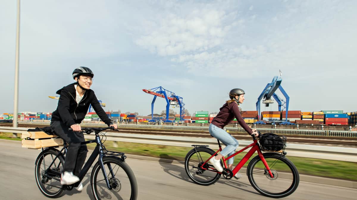 Coboc Bristol: A sleek e-bike with two luggage racks | BIKE