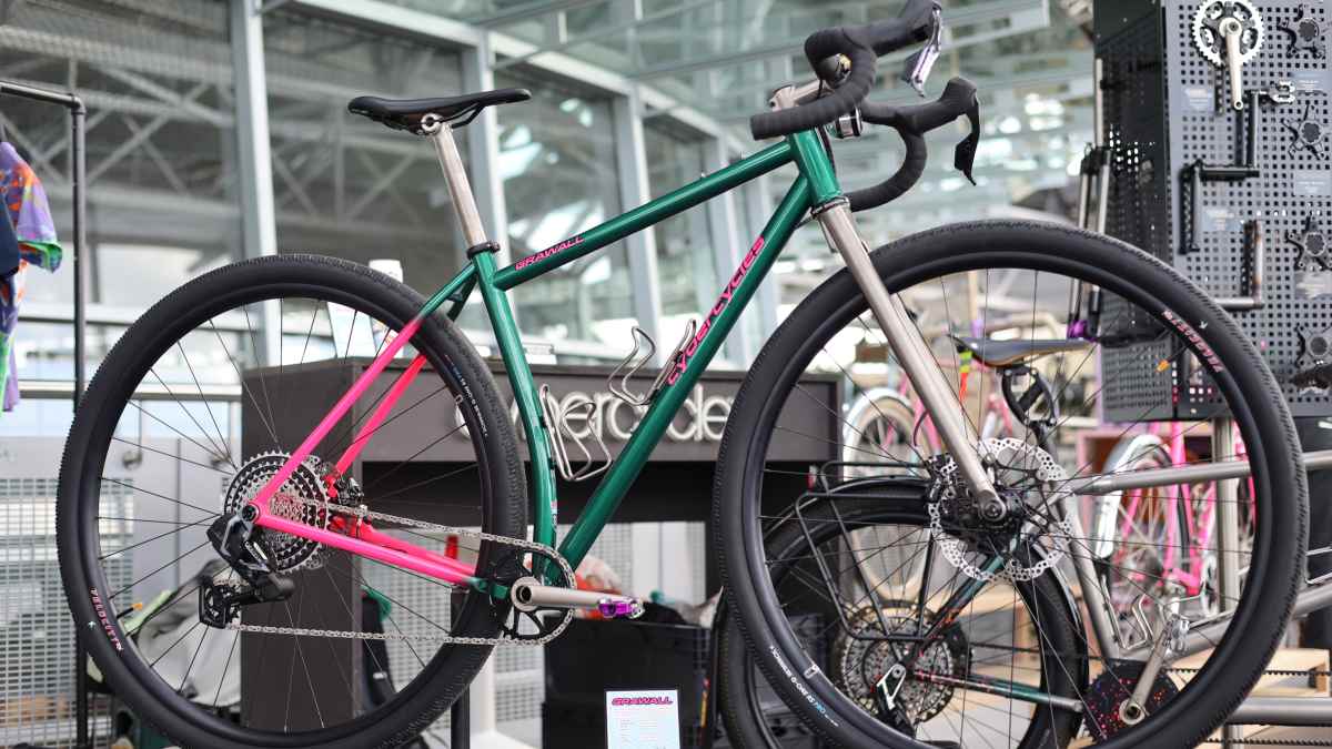 32-inch Cybercycles Grawall gravel bike with a steel frame | TOUR