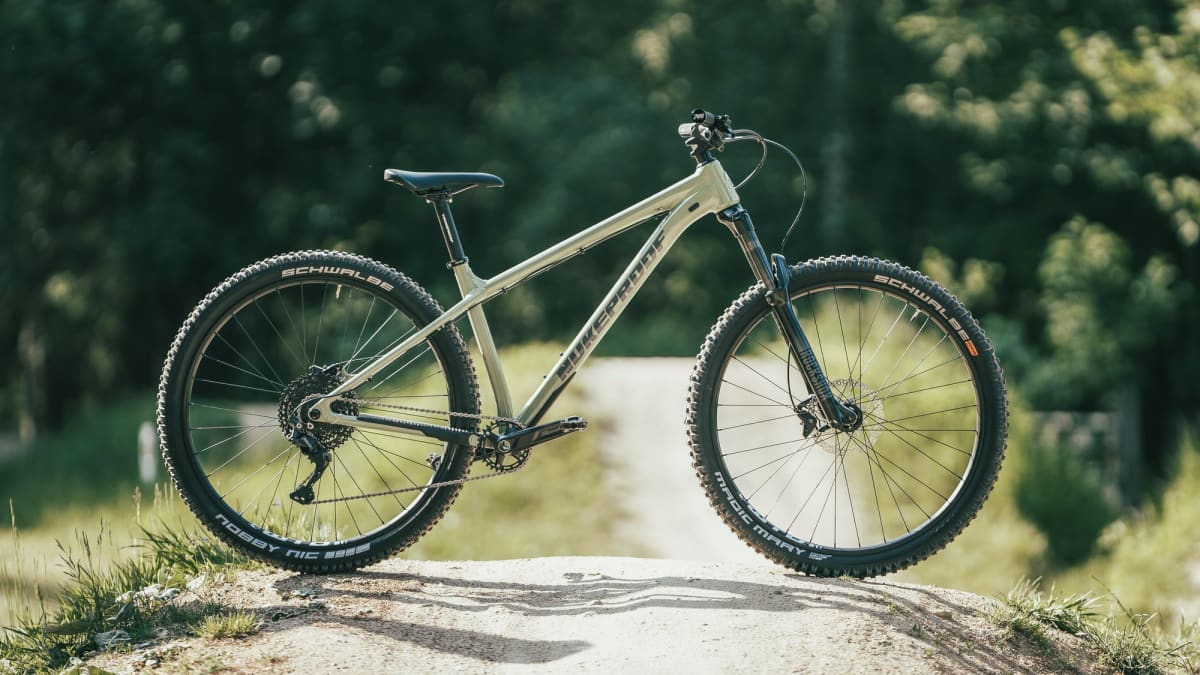 Trail hardtails 2023 to 1999 euros: Nukeproof Scout 290 Race on test | BIKE