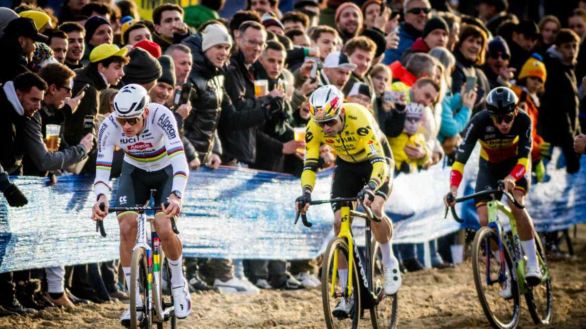Off-season: How the pros spend their winter | TOUR