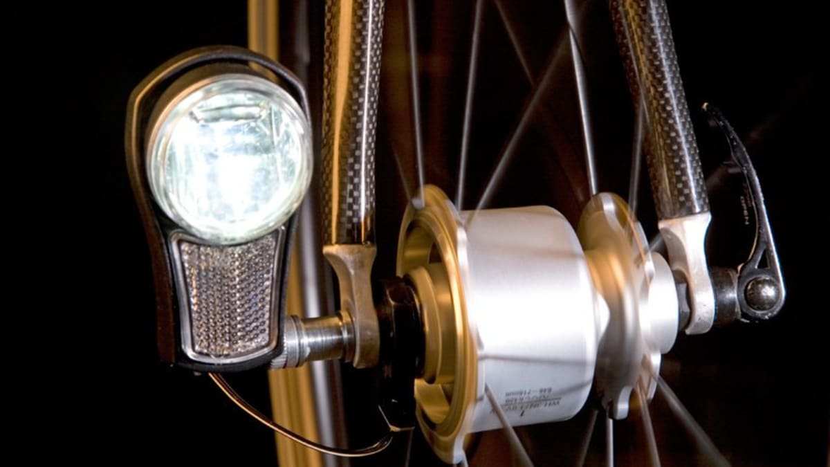 Erstaunlich Beleuchtung Fr Rennrad Bild