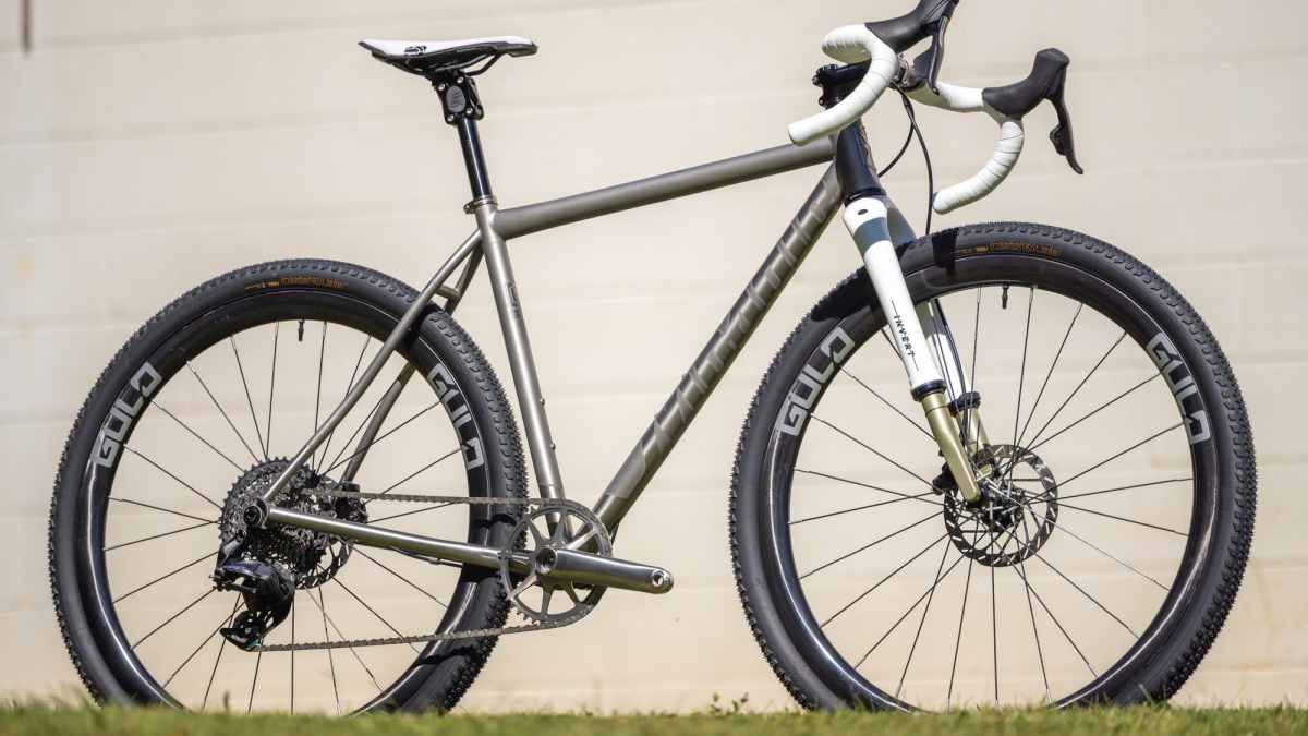 A classy look for gravel forks: the limited-edition Cane Creek Invert ...