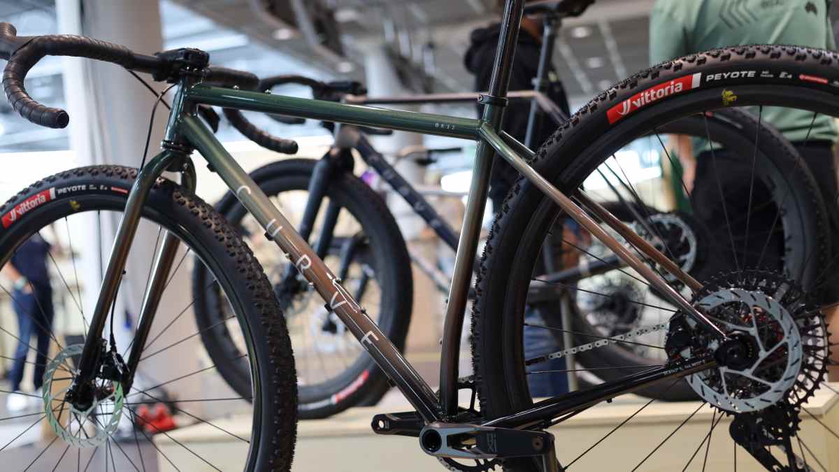 32-inch gravel bike prototype: Curve Big Kev of Steel | TOUR