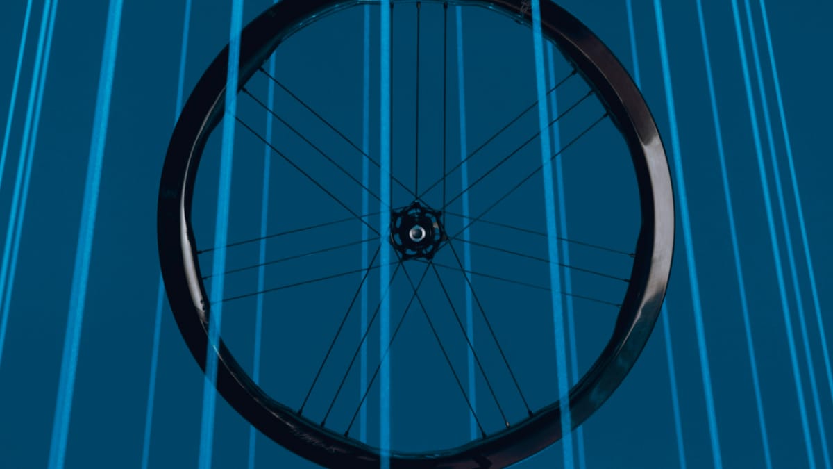 New and lighter: Campagnolo Shamal Dual Profile | TOUR