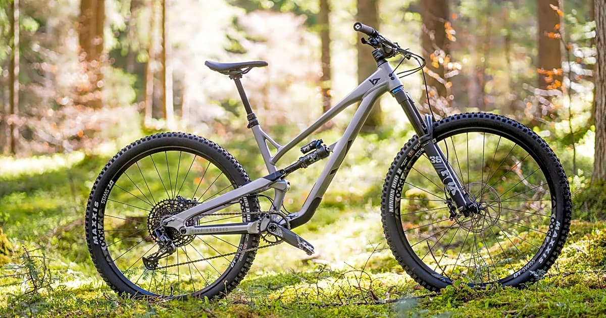 YT Jeffsy Core 2 Test All Mountain Bikes 2022 BIKE