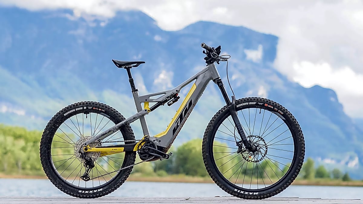Test AllMountainEBikes 2022 KTM Macina Kapoho 7972 im EMTBLesertest BIKE