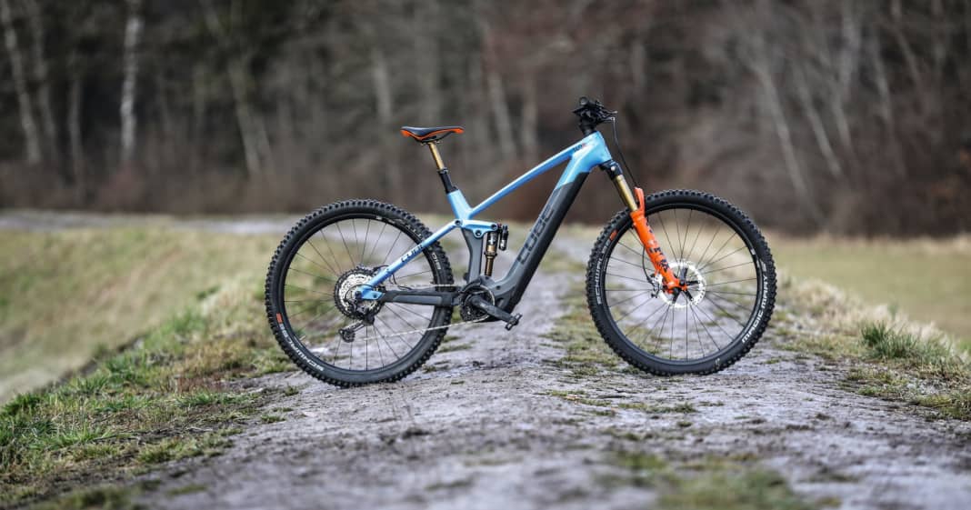 Allrounder Cube Stereo Hybrid 140 Action Team im Test BIKE