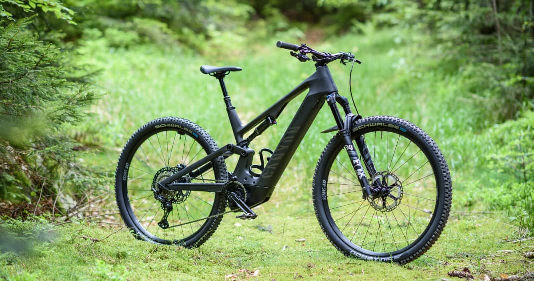 Canyon Neuron On CF Neues Canyon E Bike fur Tour und Trail BIKE